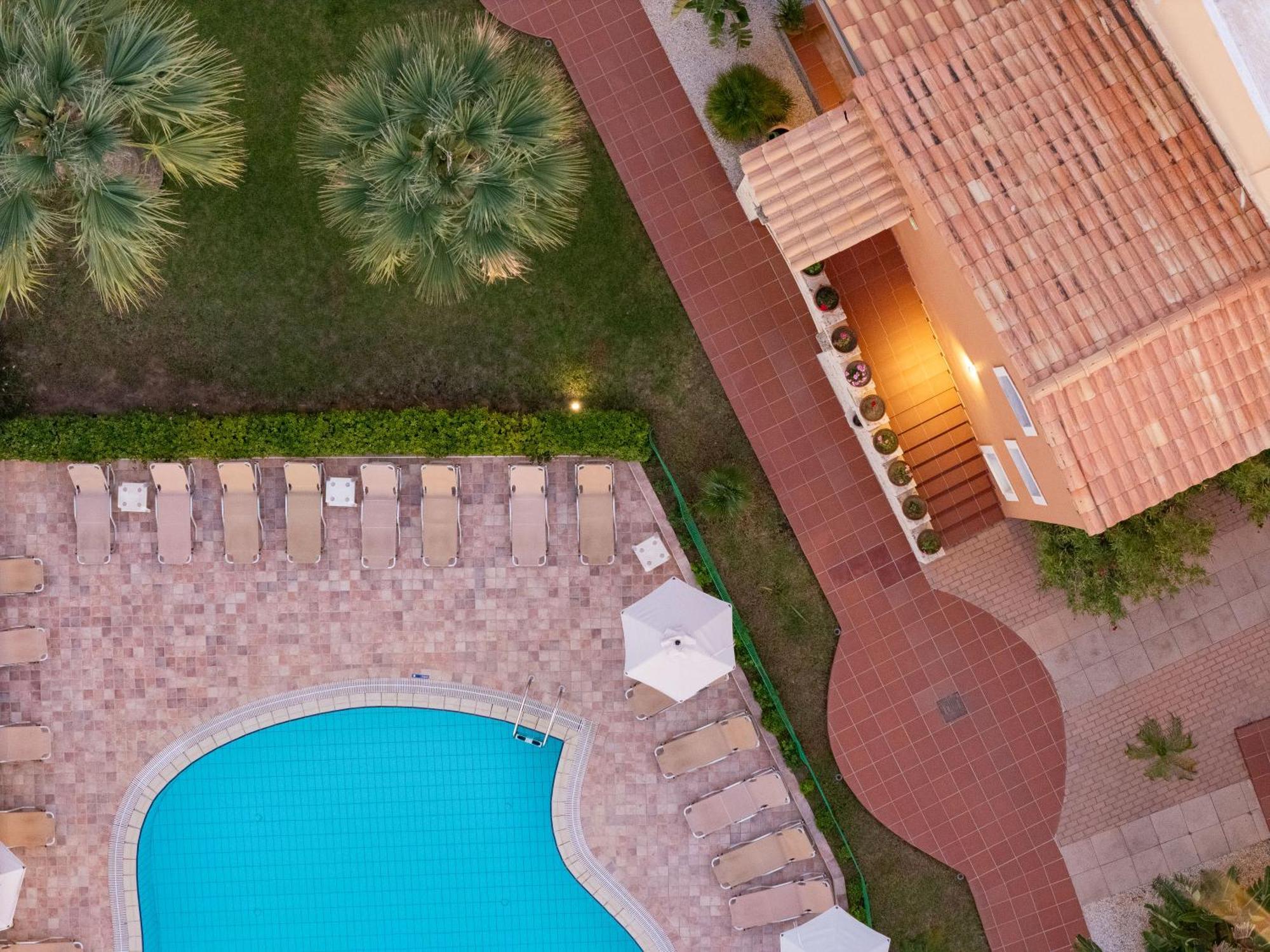 Dia Apartments Hersonissos  Dış mekan fotoğraf