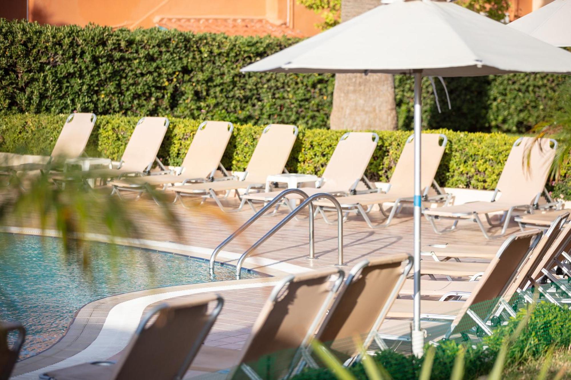 Dia Apartments Hersonissos  Dış mekan fotoğraf